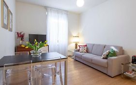 Joivy 1Br Apt In Isola With Stunning View To Bosco Verticale