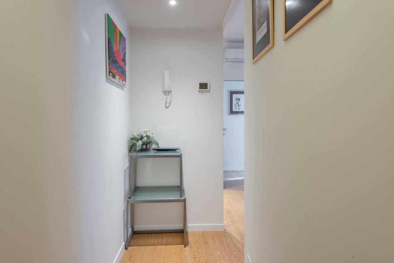 Joivy 1Br Apt In Isola With Stunning View To Bosco Verticale Milano Esterno foto