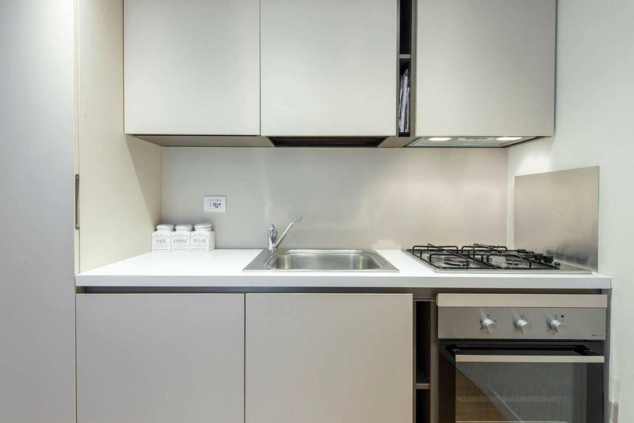 Joivy 1Br Apt In Isola With Stunning View To Bosco Verticale Milano Esterno foto