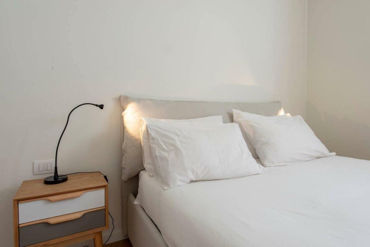Joivy 1Br Apt In Isola With Stunning View To Bosco Verticale Milano Esterno foto