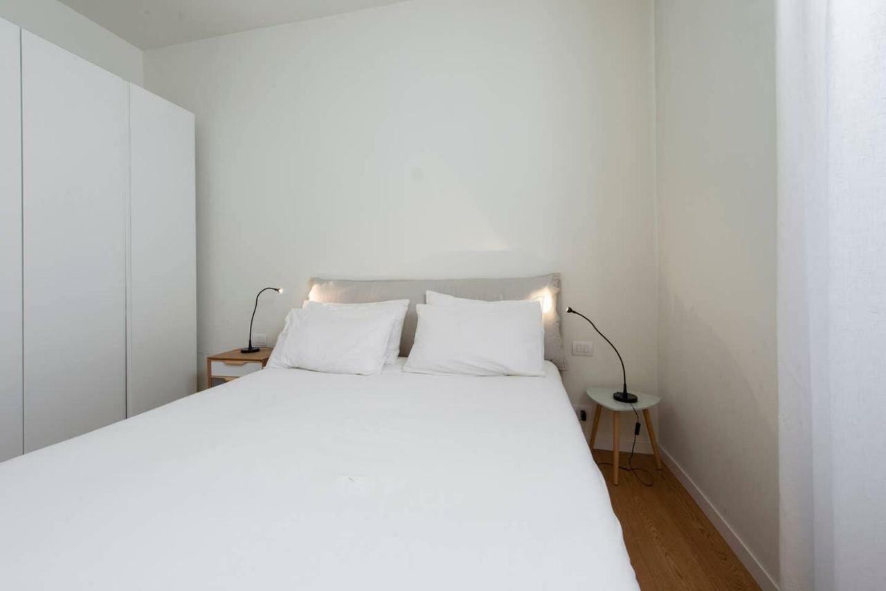 Joivy 1Br Apt In Isola With Stunning View To Bosco Verticale Milano Esterno foto
